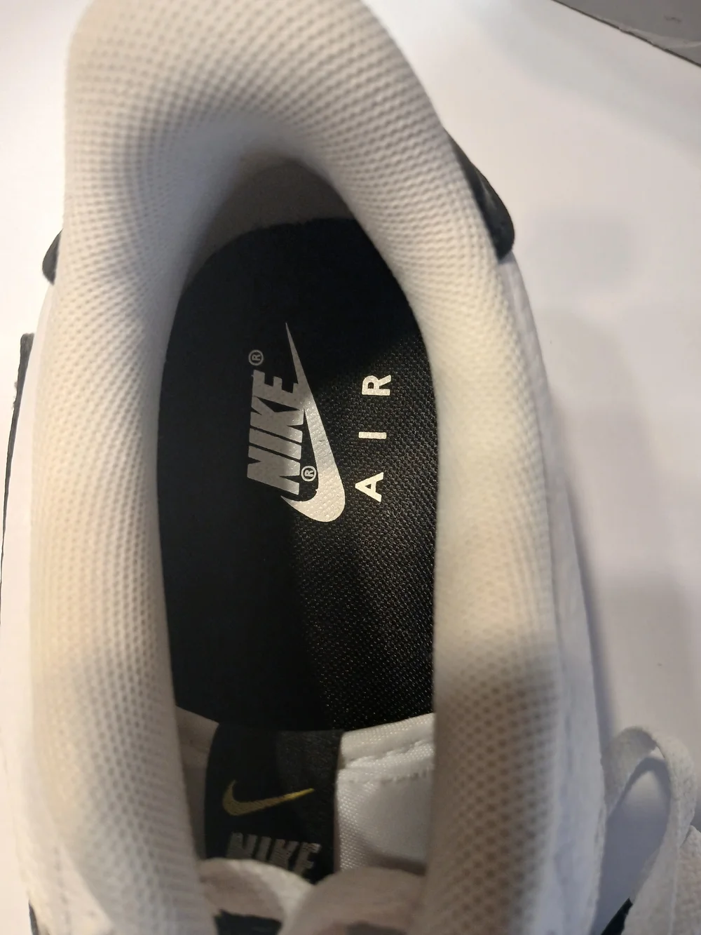 Brand new Nike Air Force 1 LV8 Utility (GS) 